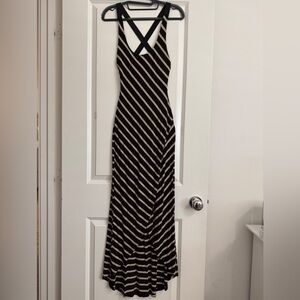 Bebe Black & Beige Striped Maxi Dress – Open Back – Size Small